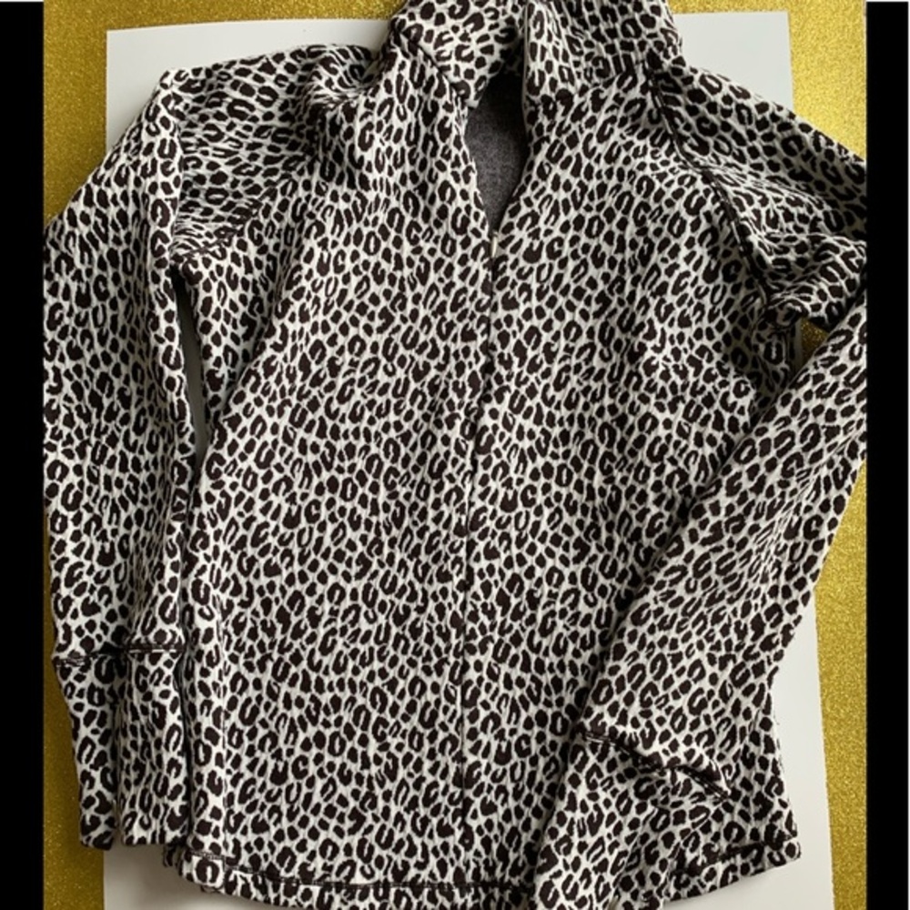 Lucy Half Zip Mock Neck Animal Print Pullover S